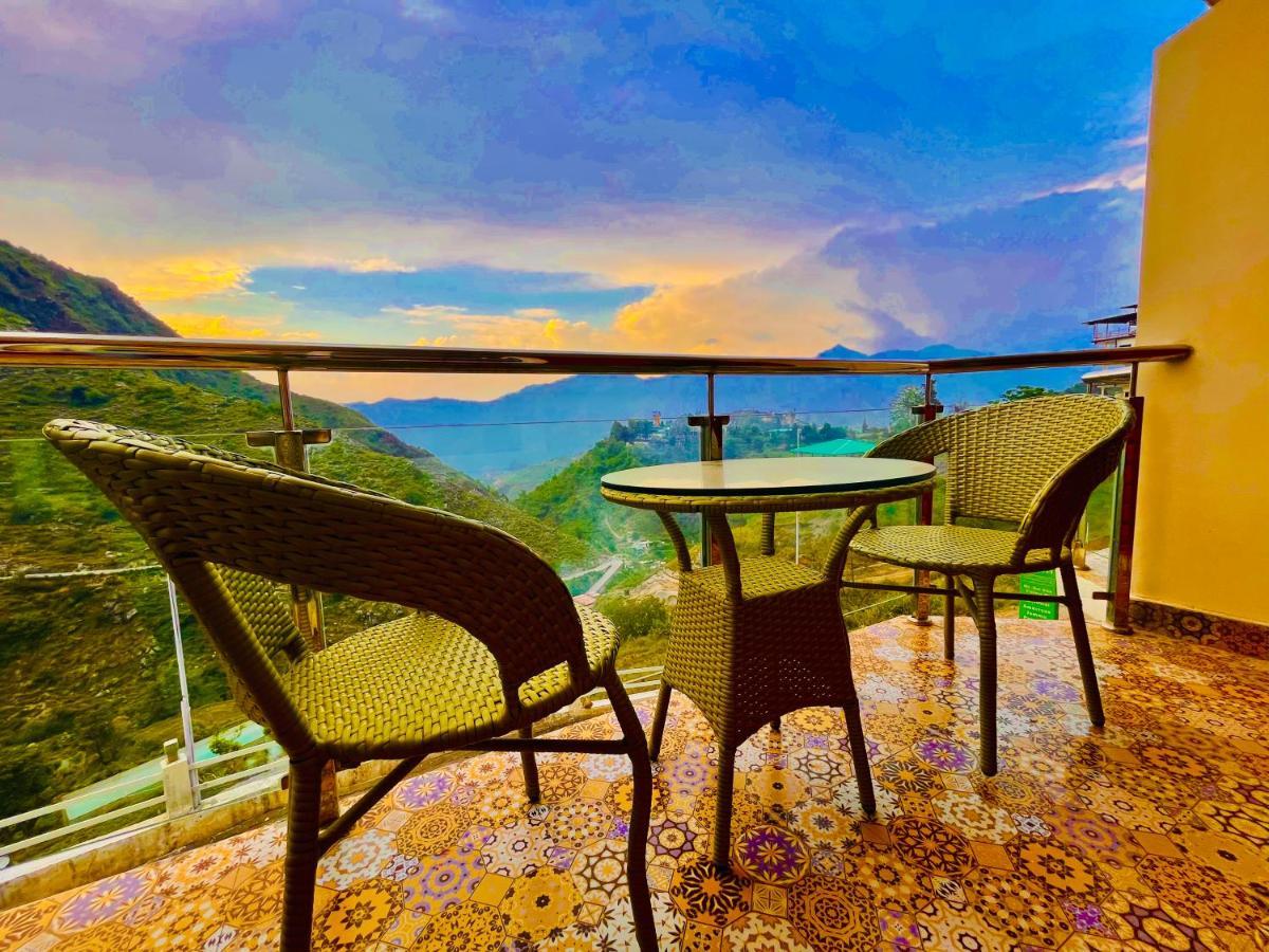 Hotel Kempty - A Boutique Hotel, Mussoorie Exteriör bild