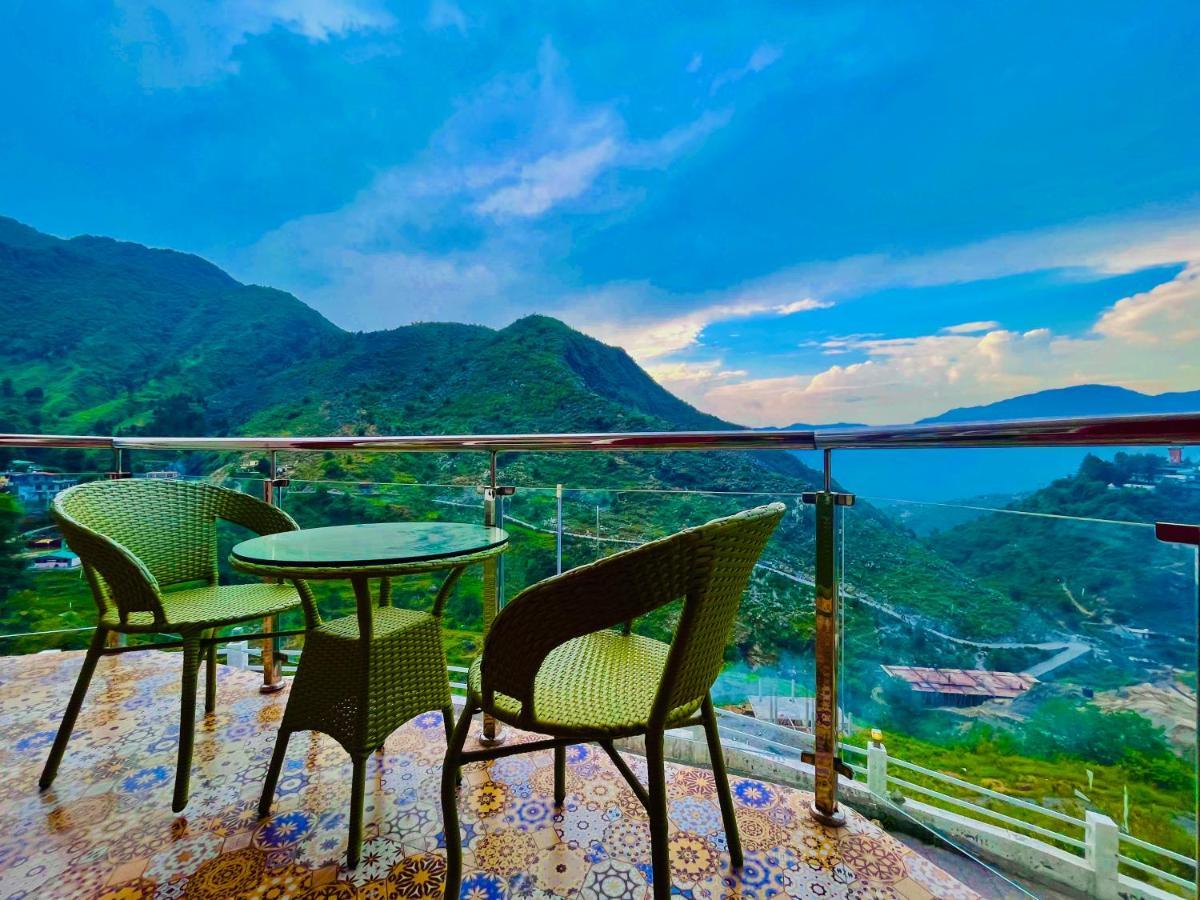 Hotel Kempty - A Boutique Hotel, Mussoorie Exteriör bild