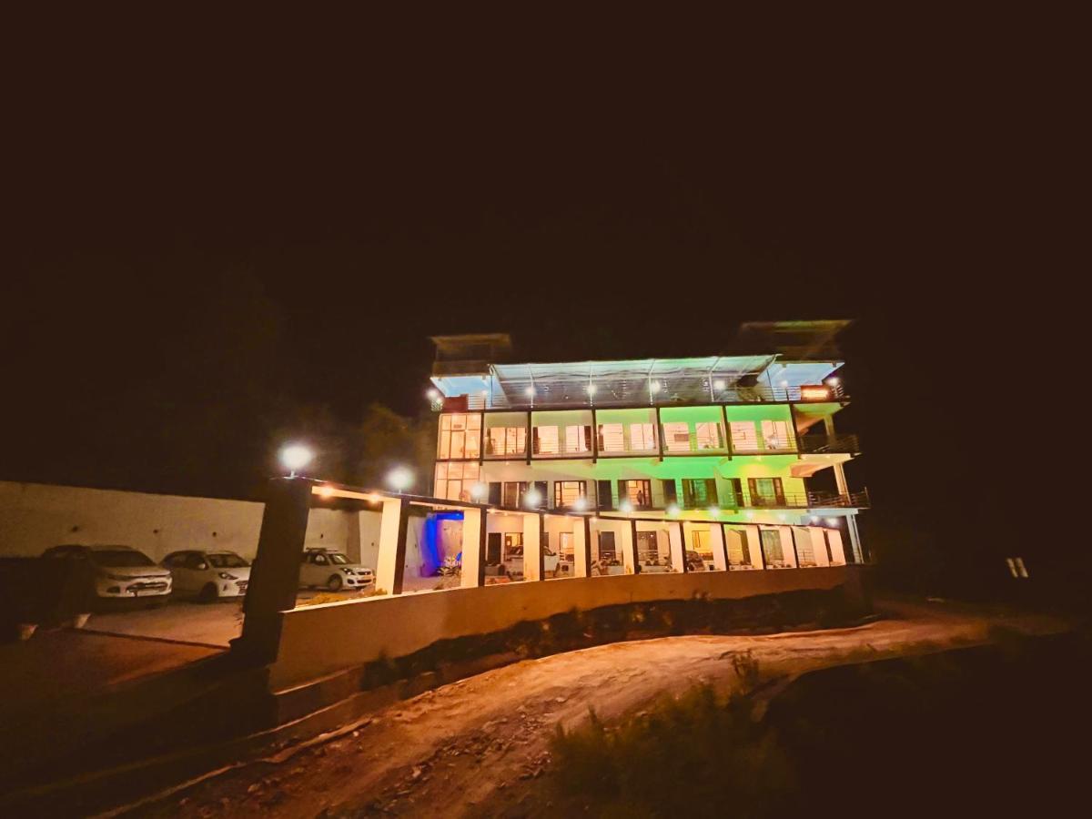 Hotel Kempty - A Boutique Hotel, Mussoorie Exteriör bild