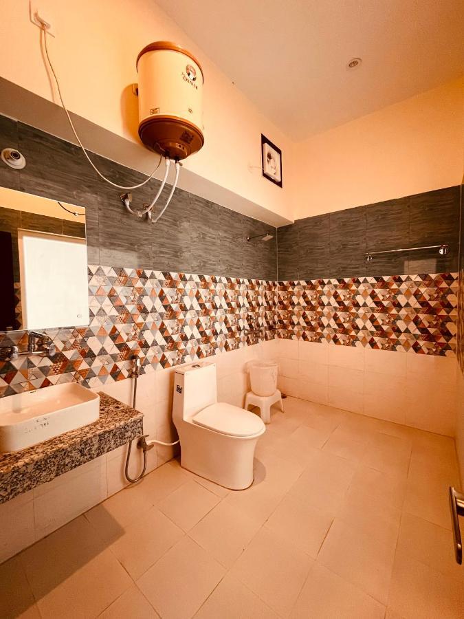 Hotel Kempty - A Boutique Hotel, Mussoorie Exteriör bild